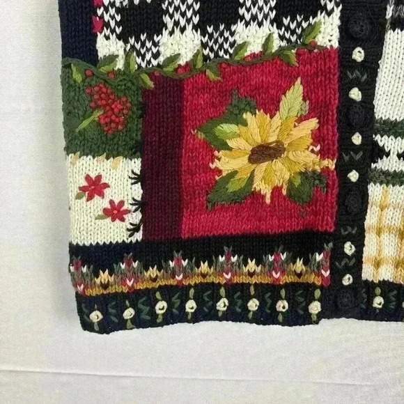 Tiara International Embroidered Button Sweater Vest Floral Rooster Country Large - Picture 11 of 16